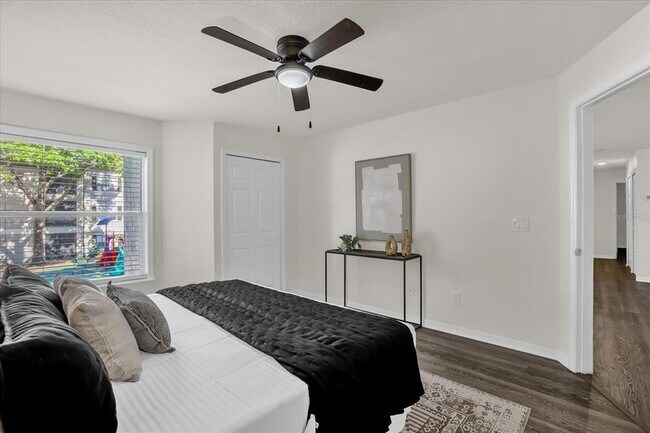 Building Photo - 7606 Pissarro Dr