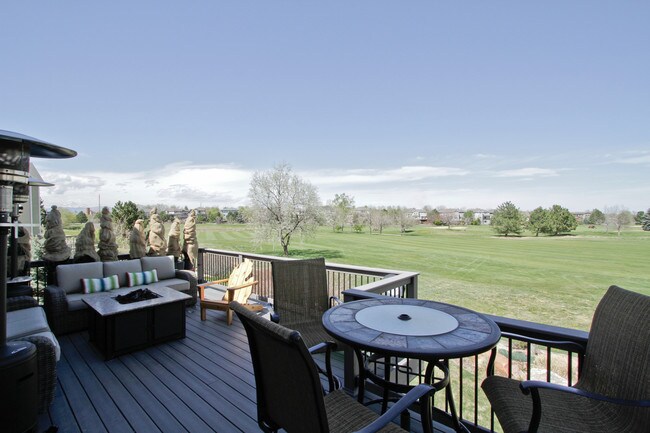 Building Photo - Beautiful 4BD/3.5BA Indian Peaks Home on Golf Course with Views!