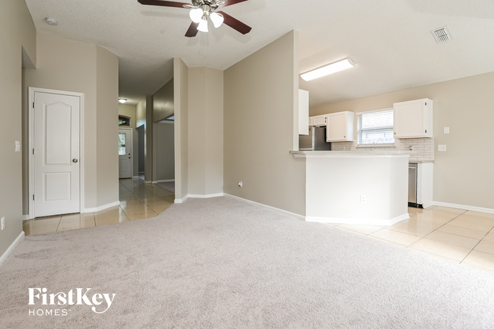 Building Photo - 3383 Shauna Oaks Dr