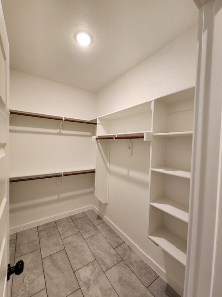 Building Photo - 5935 Grayson St