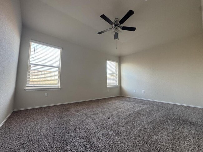 Building Photo - 8514 Pleasant Trail Dr