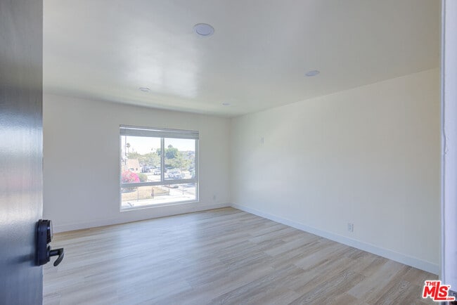 Building Photo - 1623 Arlington Ave