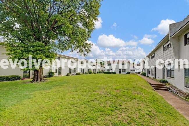Building Photo - 3455 Pruett Ct