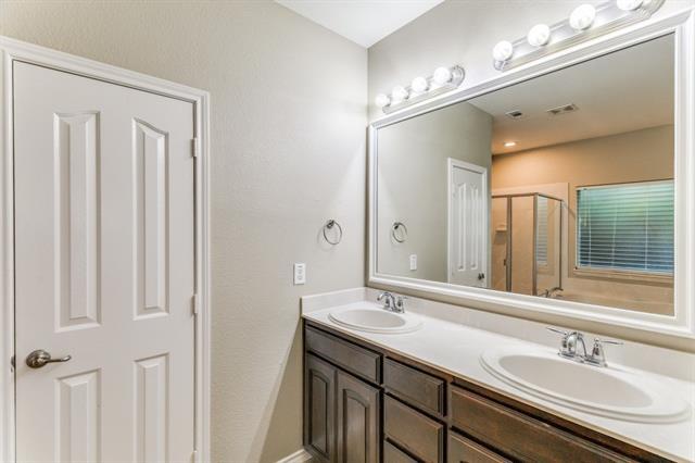 Building Photo - 10908 Braemoor Dr
