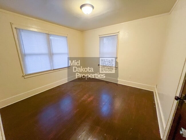 Building Photo - 500 S Wisconsin- 2 bedroom house