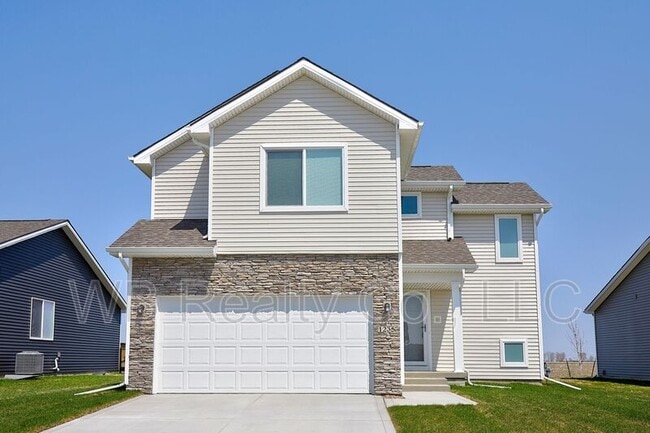 Building Photo - 1235 Locust St