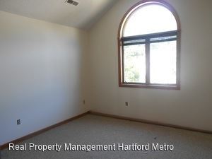 Building Photo - 3 br, 2 bath House - 35 Jeffrey Alan Dr