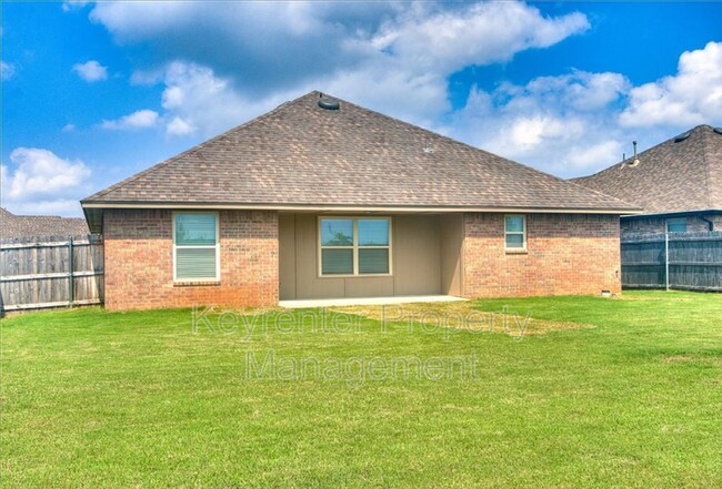 Building Photo - 15316 Hill Branch Rd