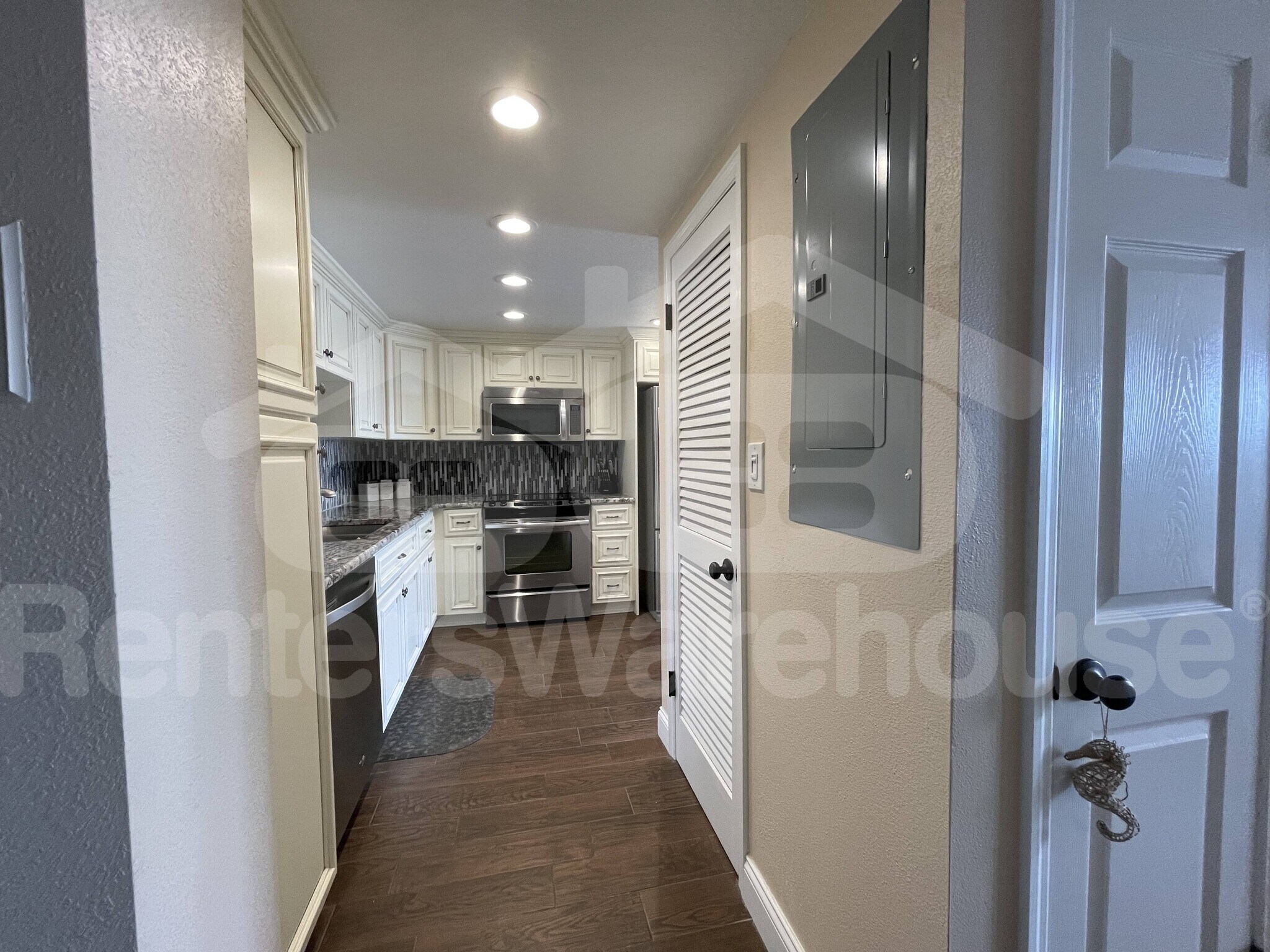 Building Photo - 51 Island Way