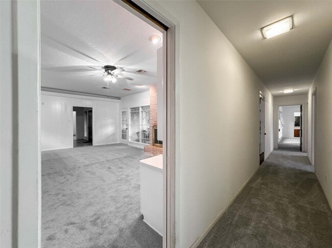 Building Photo - 5126 Berry Creek Dr