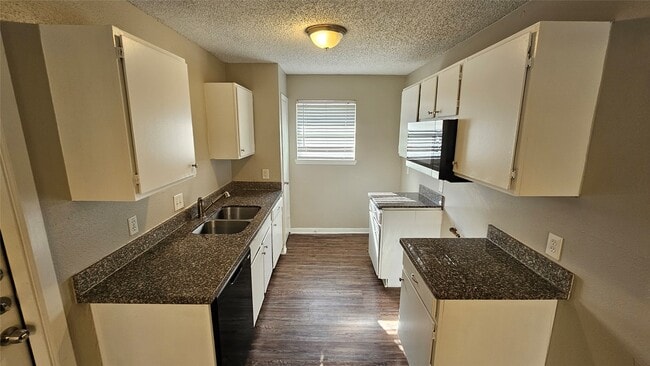 Building Photo - 10934 Spanish Grant Dr