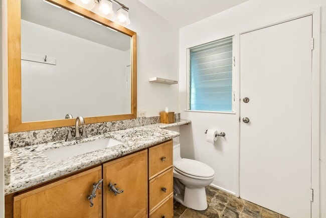 Building Photo - Fully Furnished Home in the Heart of Lanikai