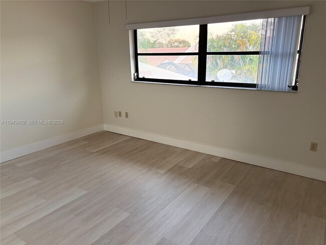 Building Photo - 8589 SW 115th Pl