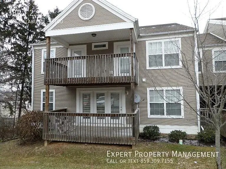 Front - 857 Malabu Dr