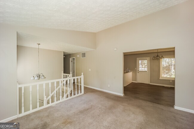 Building Photo - 5120 Cochran Dr