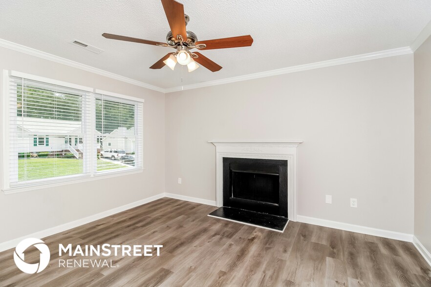 Building Photo - 1039 Glenmont Rd