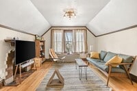 Building Photo - 1319 Rutledge St