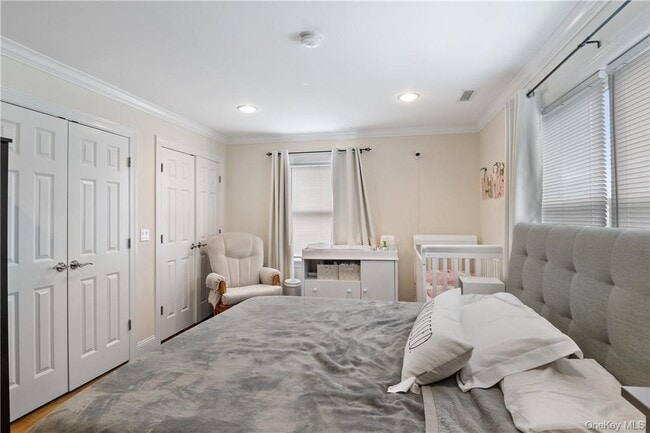 Building Photo - 46 Morgan St