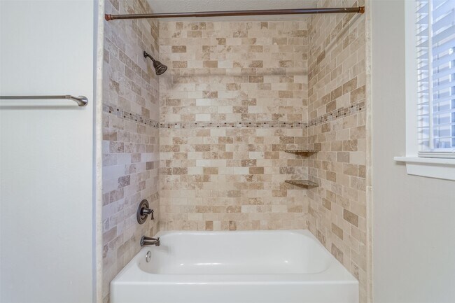 Building Photo - 3419 Norris Dr