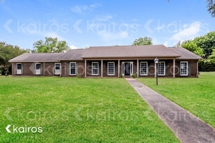 Building Photo - 201 Arrowhead Dr