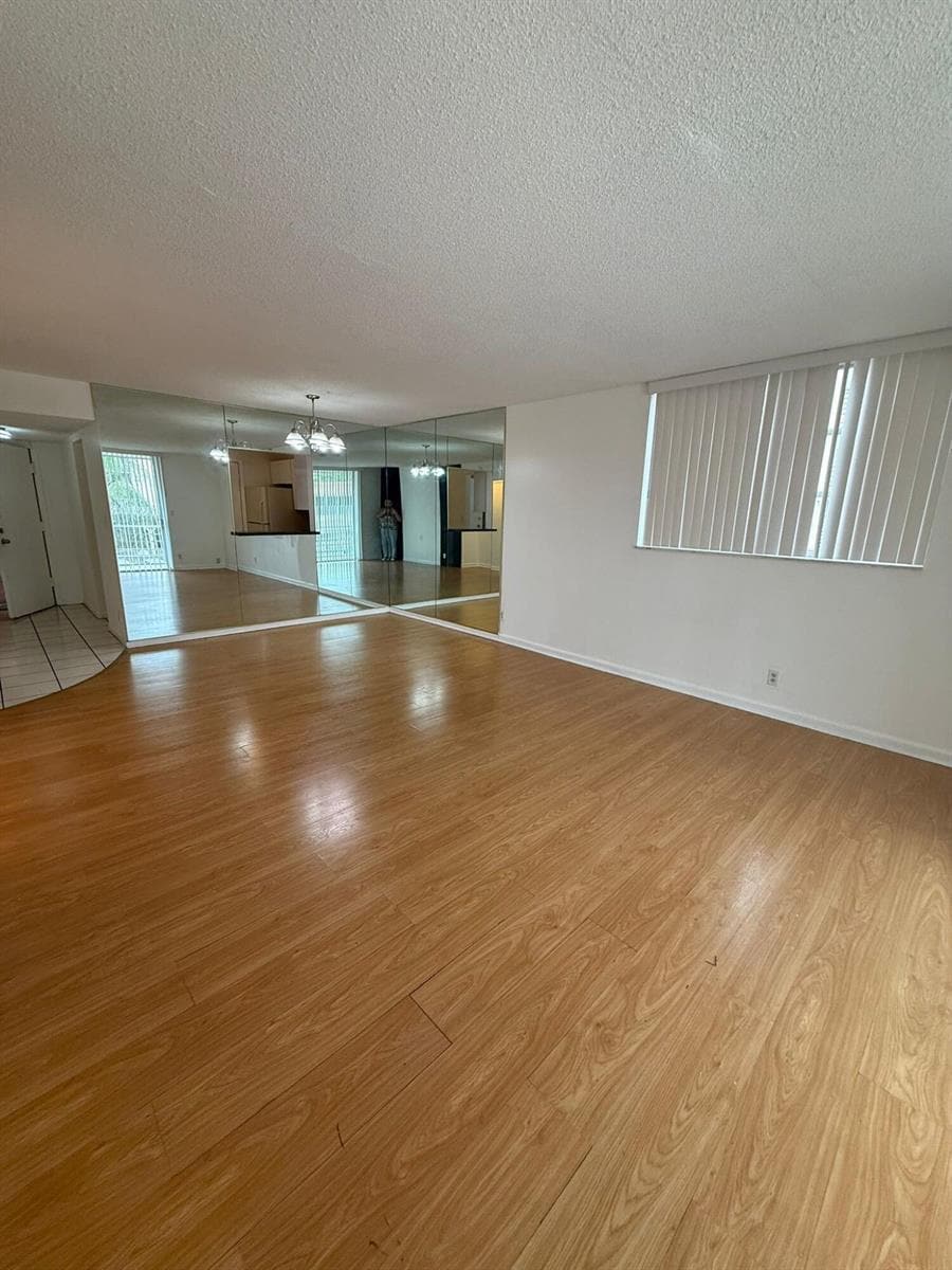 Building Photo - 404 NW 68th Ave
