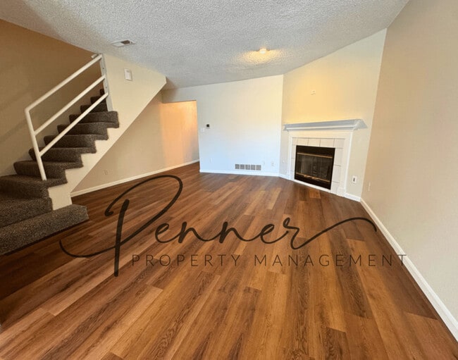 Building Photo - 4617 NE Whispering Winds Dr