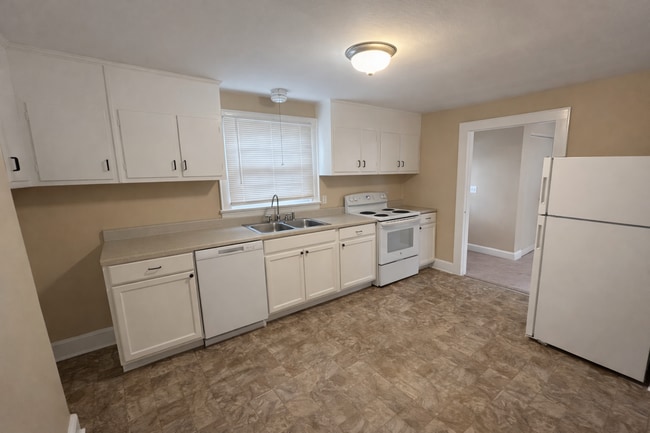 Building Photo - 4019 Michigan Ave NW