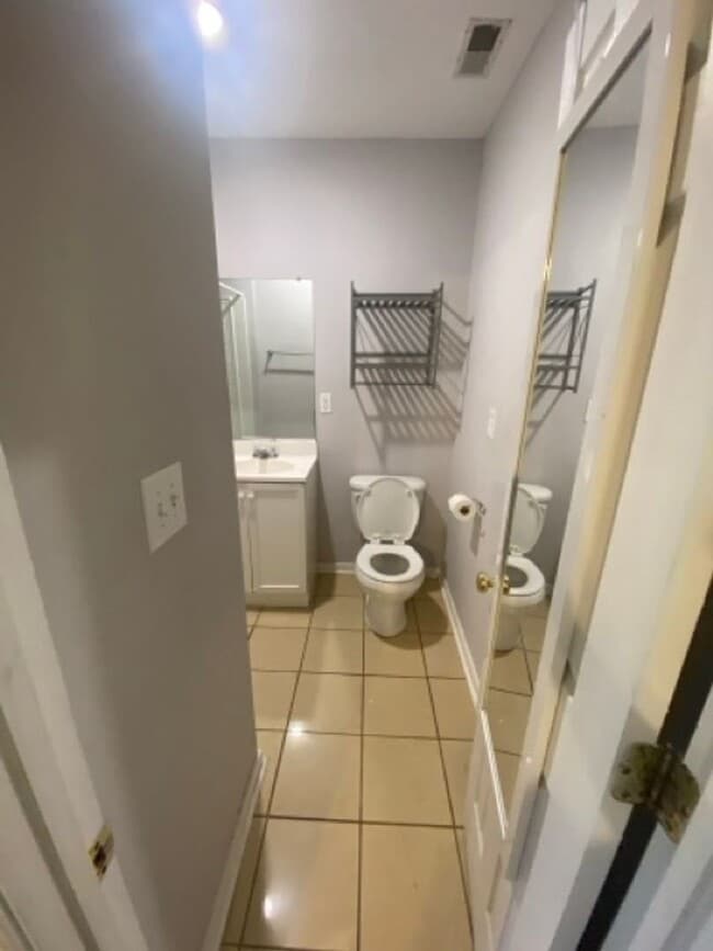 Building Photo - Cute 3 Bedroom Manchester Bungalow