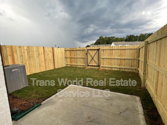 Building Photo - 158 N Auburn Landing Pl