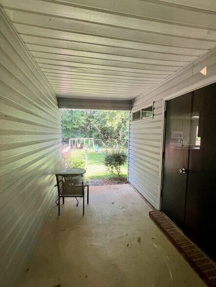 Building Photo - 134 Covington Pl