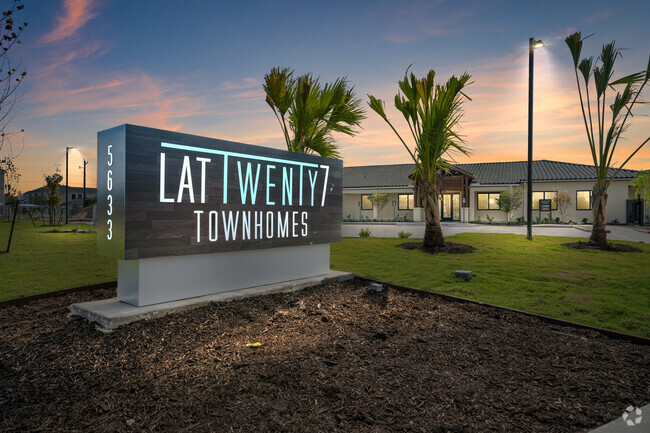 Building Photo - Lat Twenty7 Townhomes