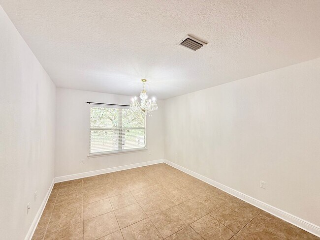 Building Photo - Custom-Built 3-Bedroom Home