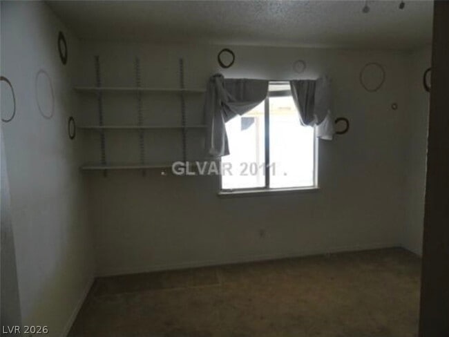 Building Photo - 3317 E Dillon Ave