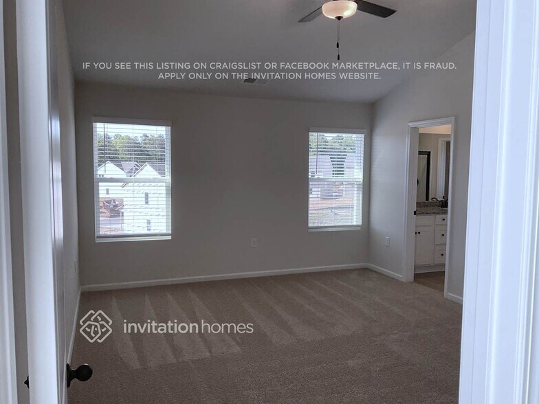 Building Photo - 3363 Fox Hall Dr