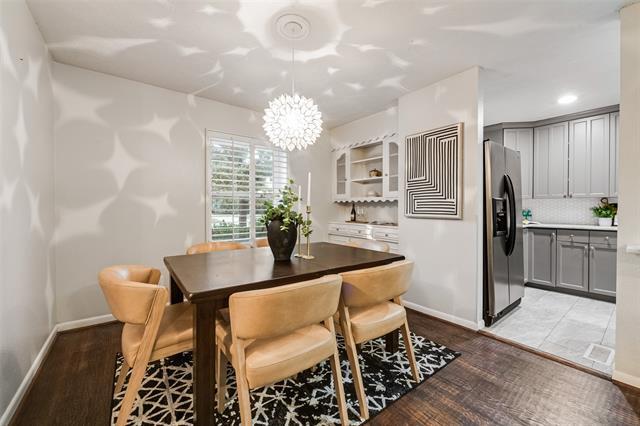 Building Photo - 6848 Town N Dr