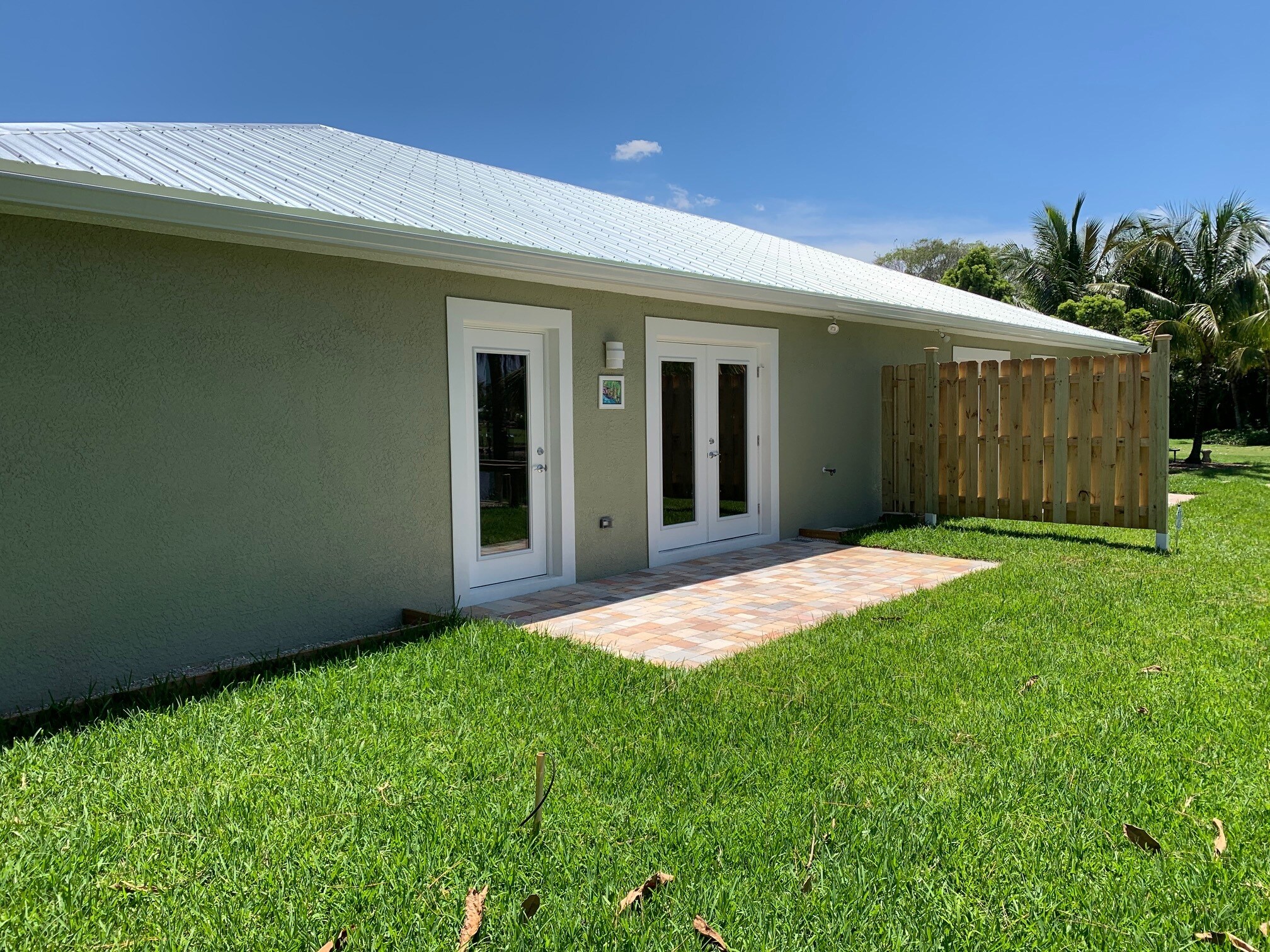 Building Photo - 926 NW Spruce Ridge Dr