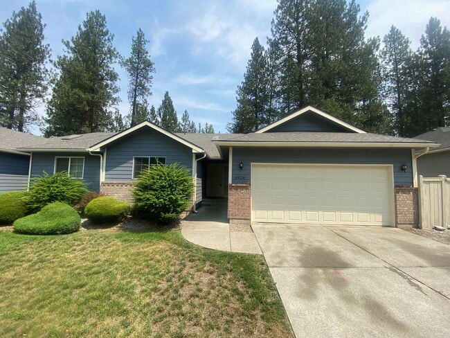 Building Photo - 6926 N Old Fort Dr