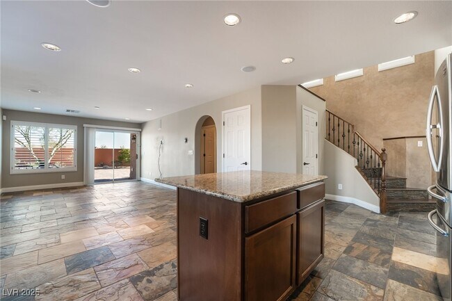 Building Photo - 9906 Stiges St