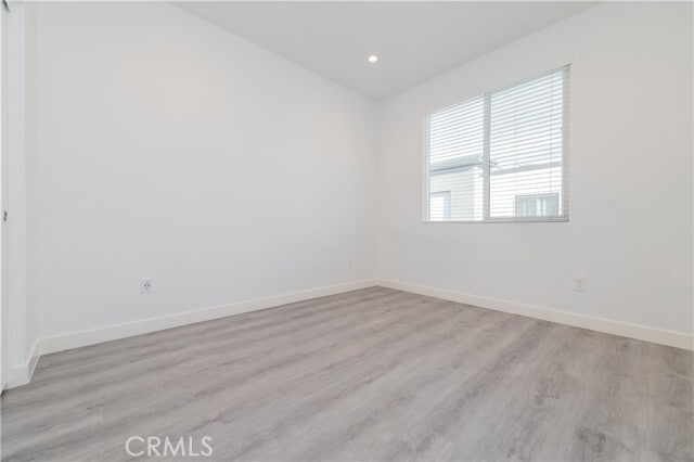 Building Photo - 103 Schick