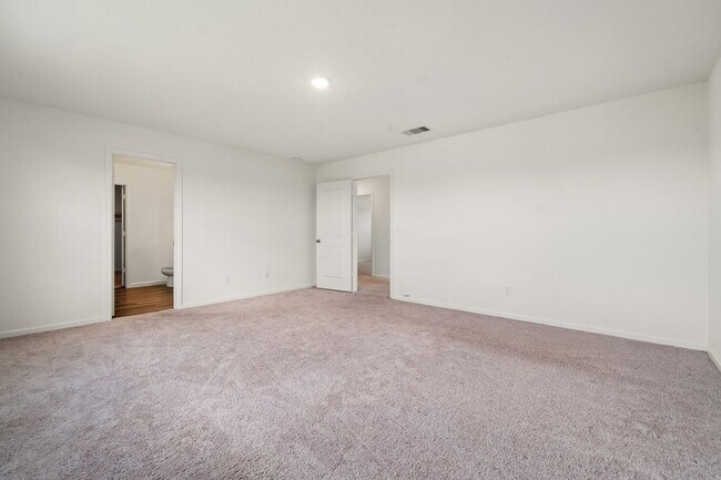 Building Photo - 5819 Bright Keel Dr