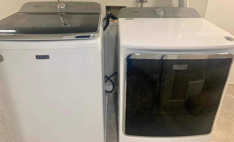 Building Photo - 3945 S Elmgrove St