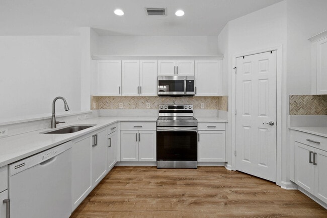 Building Photo - 276 Quarry Knoll Way