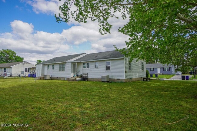 Building Photo - Lawn Care Included in Jville City Limits!