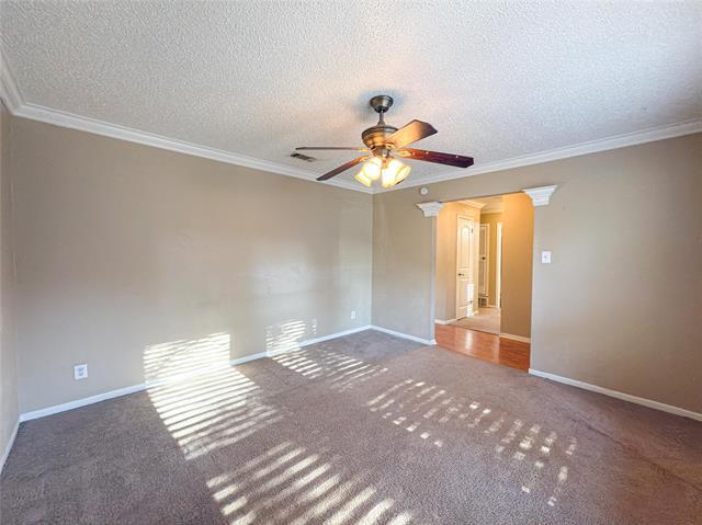 Building Photo - 2721 Buffalo Dr