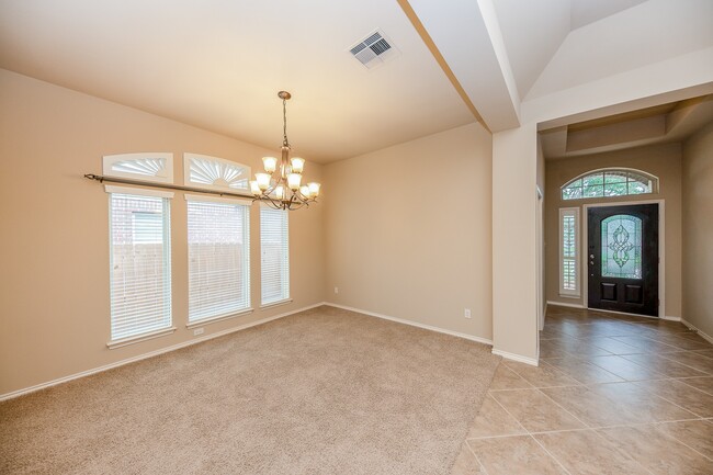Building Photo - 29011 Davenport Dr