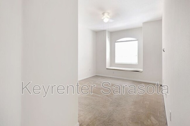 Building Photo - 4480 Streamside Ct