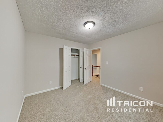 Building Photo - 5000 Baffin Ct