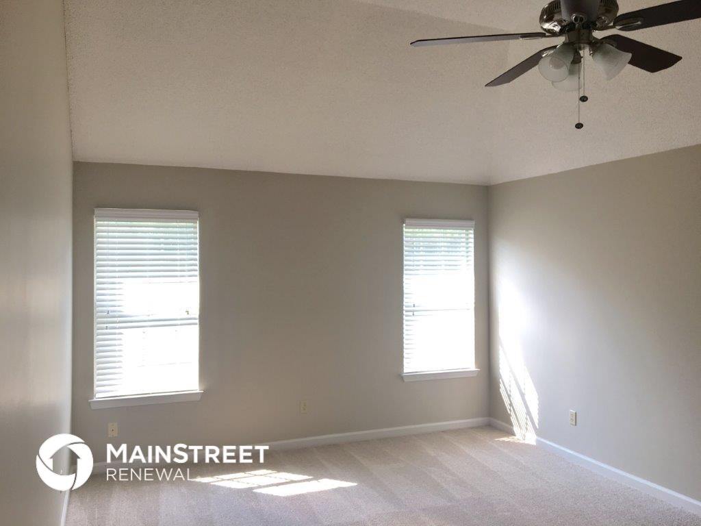 Building Photo - 1602 Far Dr