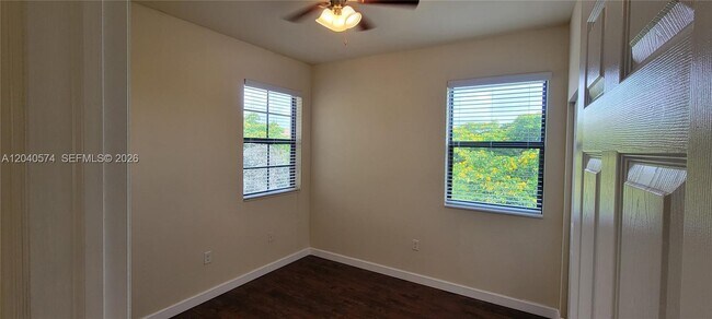 Building Photo - 8872 W 35th Ct