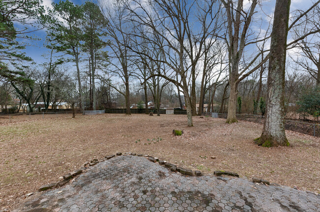 Building Photo - 8143 Old Madison Pike